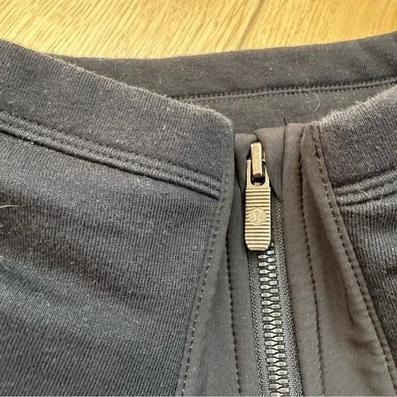 lululemon black zip up sweatshirt athletic jacket - Picture 3 of 13